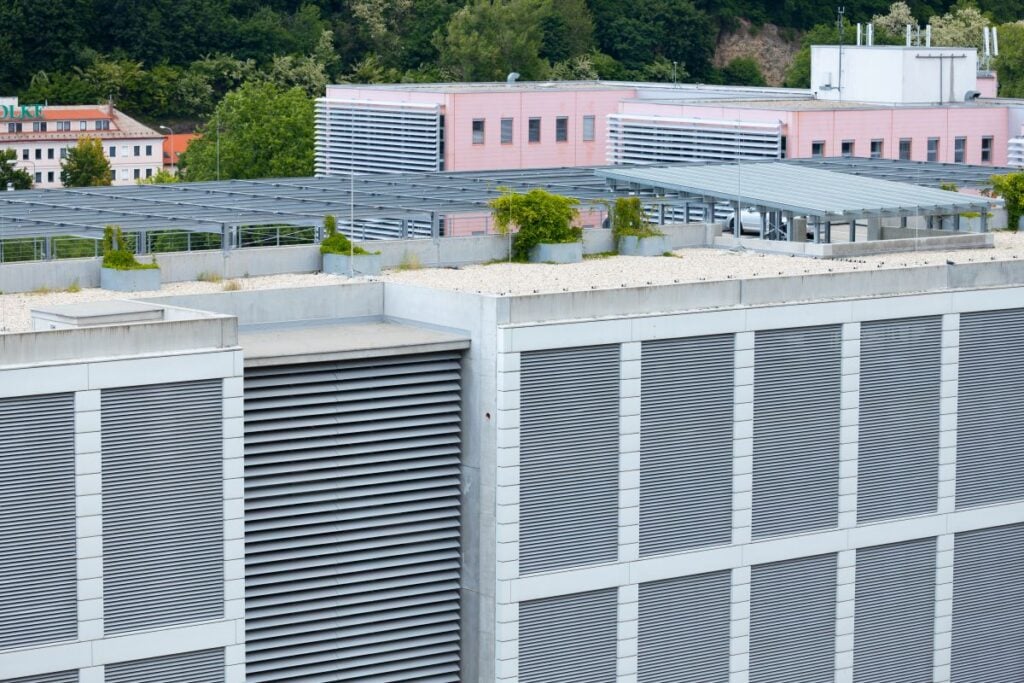 commercial flat roof building garden on top